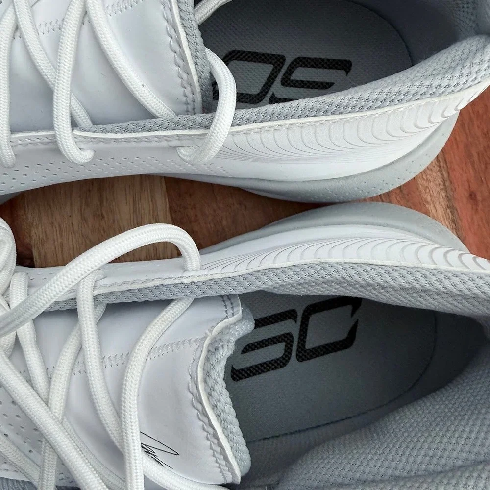 Under Armour Curry 3ZerO 3 Basketball 